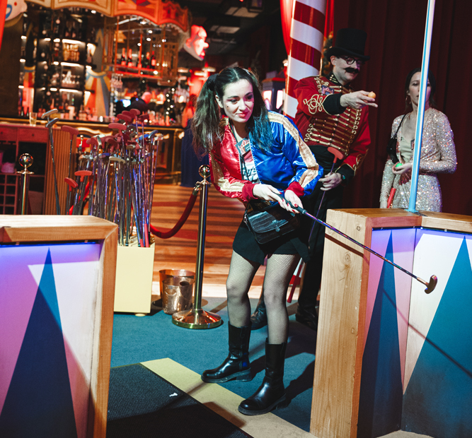 Team Building Bordeaux, bar à jeux bordeaux, fléchettes, mini golf, shuffleboard